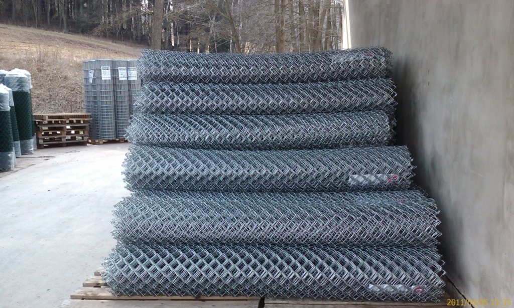 Cinkovana žica okatost 50x50 mm atipična - druga visina, druga duljina role.